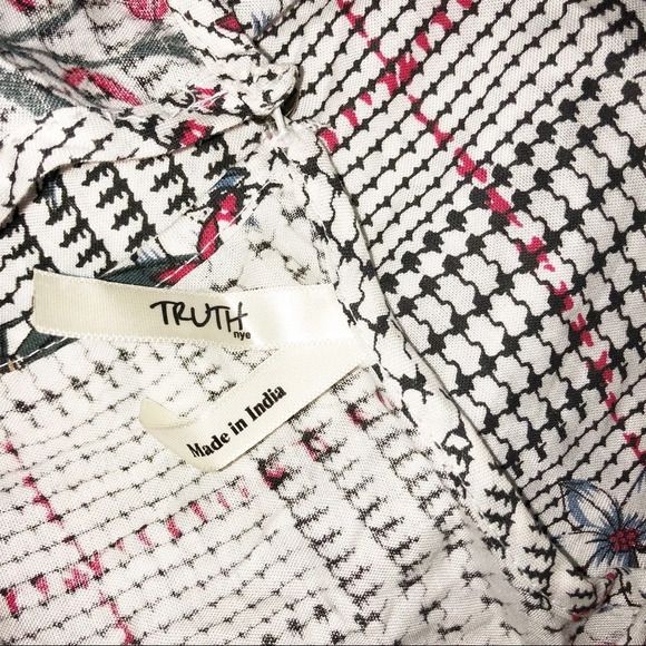 Truth floral boho tie front flutter sleeve blouse - Picture 4 of 5